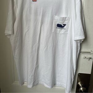 Vineyard Vines Men’s XL short sleeve tee